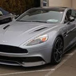 Meet your Posher, Zachary